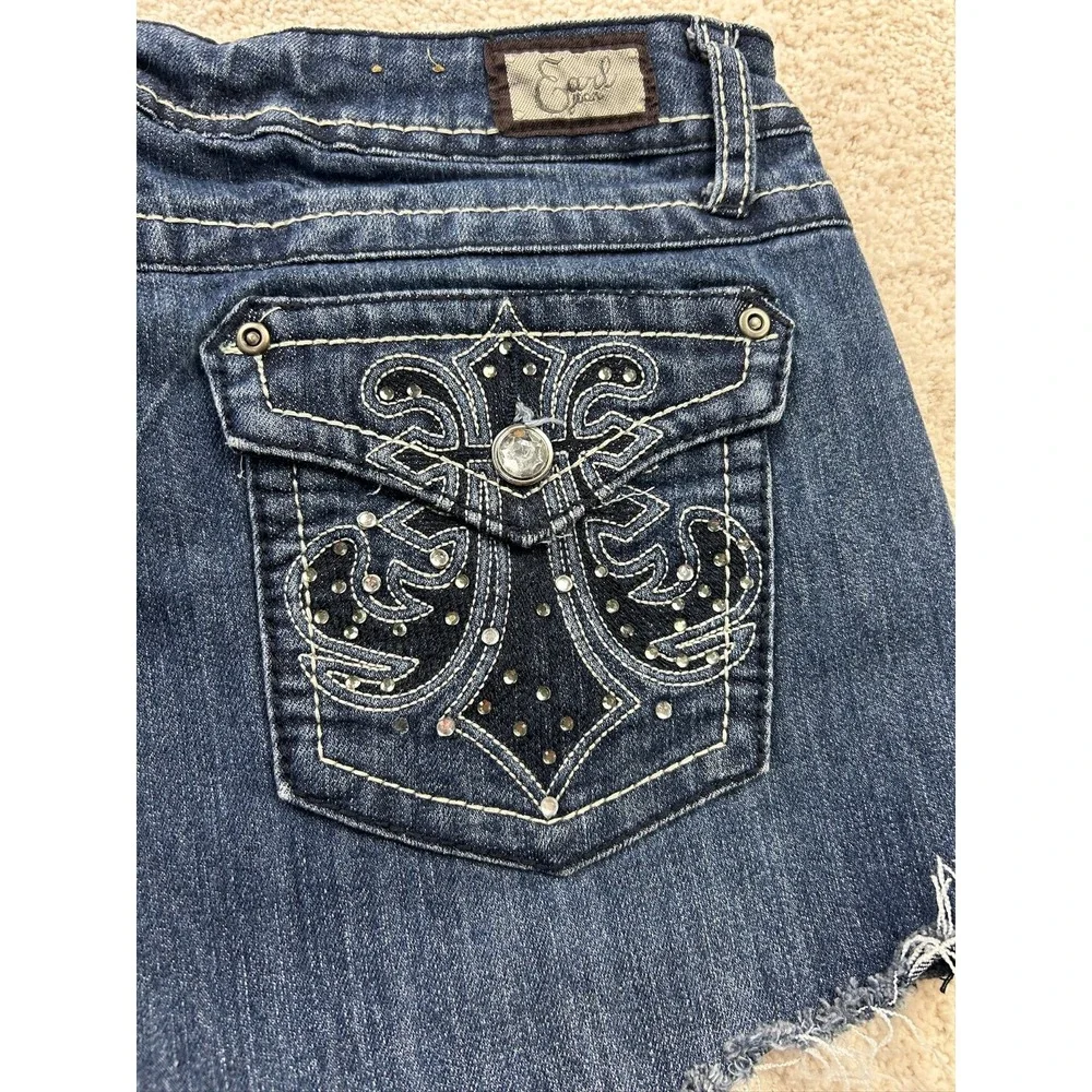 Earl Jeans experience casual